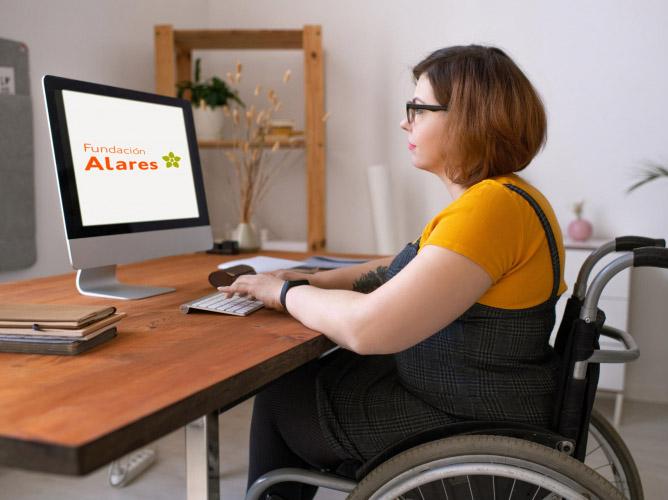 Entrevista a Mar Aguilera: ¿Cómo ayuda la Fundación Alares a mejorar la formación y la inserción laboral de las personas con discapacidad?